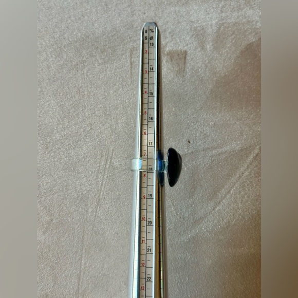 Glass Ring Large Blue Heart with clear glass band. Approx. size 7.75 EUC - Picture 6 of 9